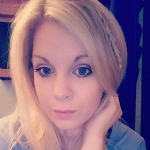 Poshmark seller, Kristin